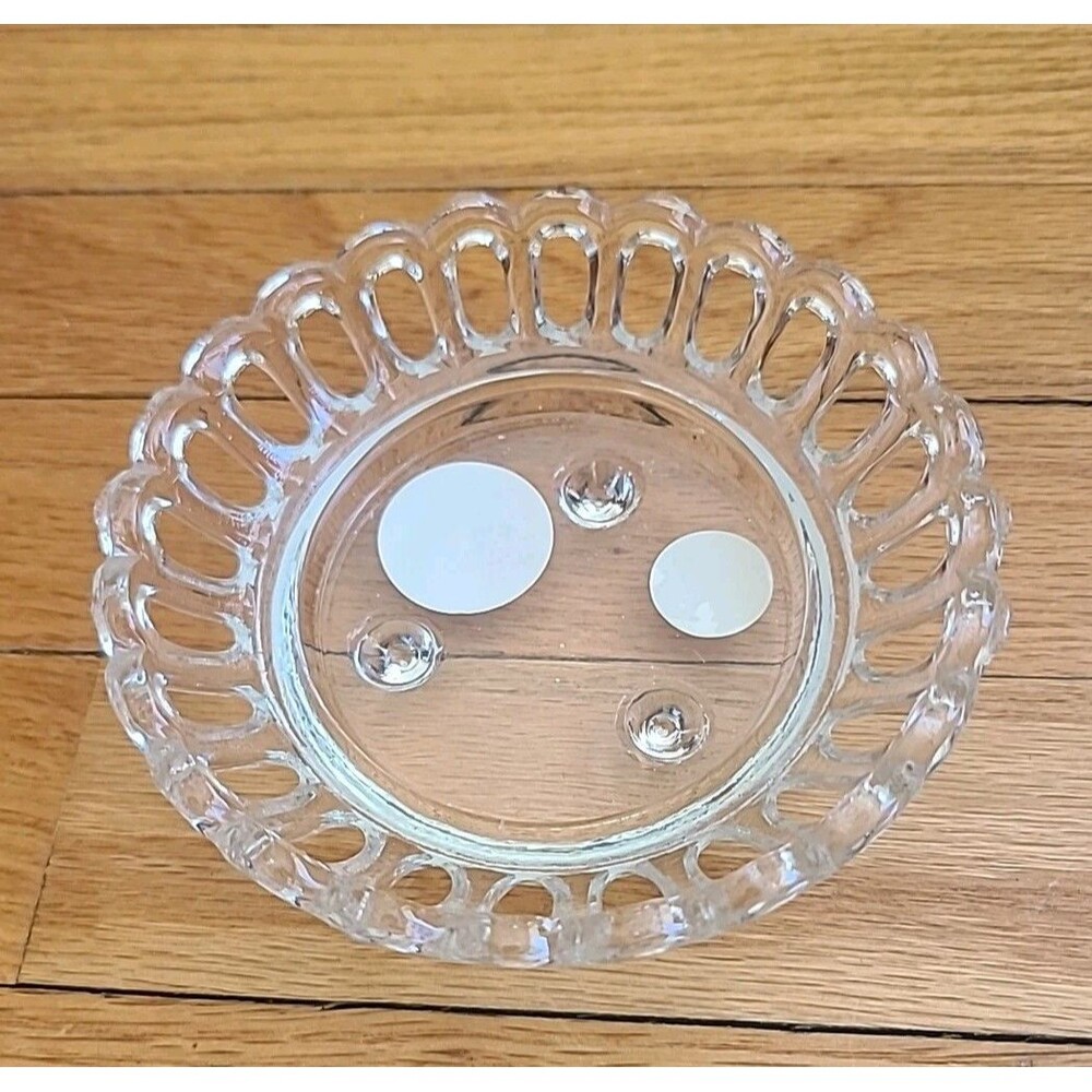 (1)  Vintage*Candle Holder*Looped Crystal* 3 Pointy Footed * 5 In Rare